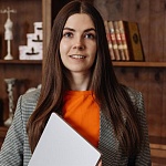 Каташова Анна Евгеньевна